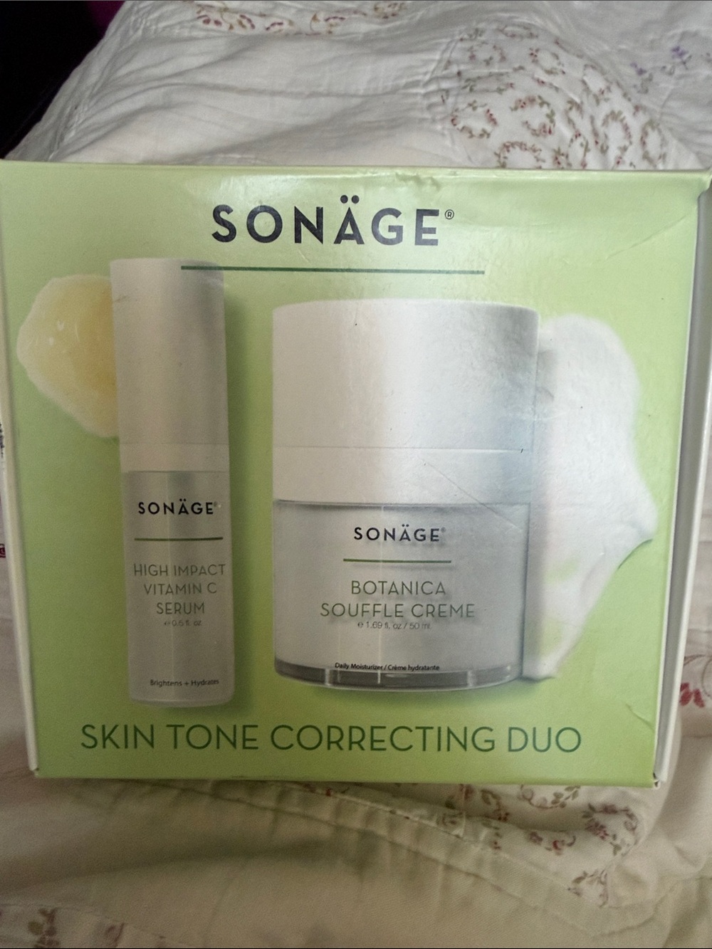 Sonäge Skin Tone Correcting Duo - Green Vitamin C Serum & Soufflé Crème
